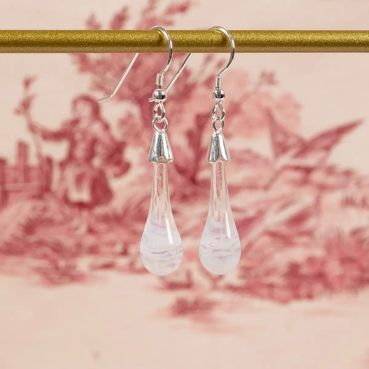 Swirled Molten Glass Drop Earrings White - Image 4