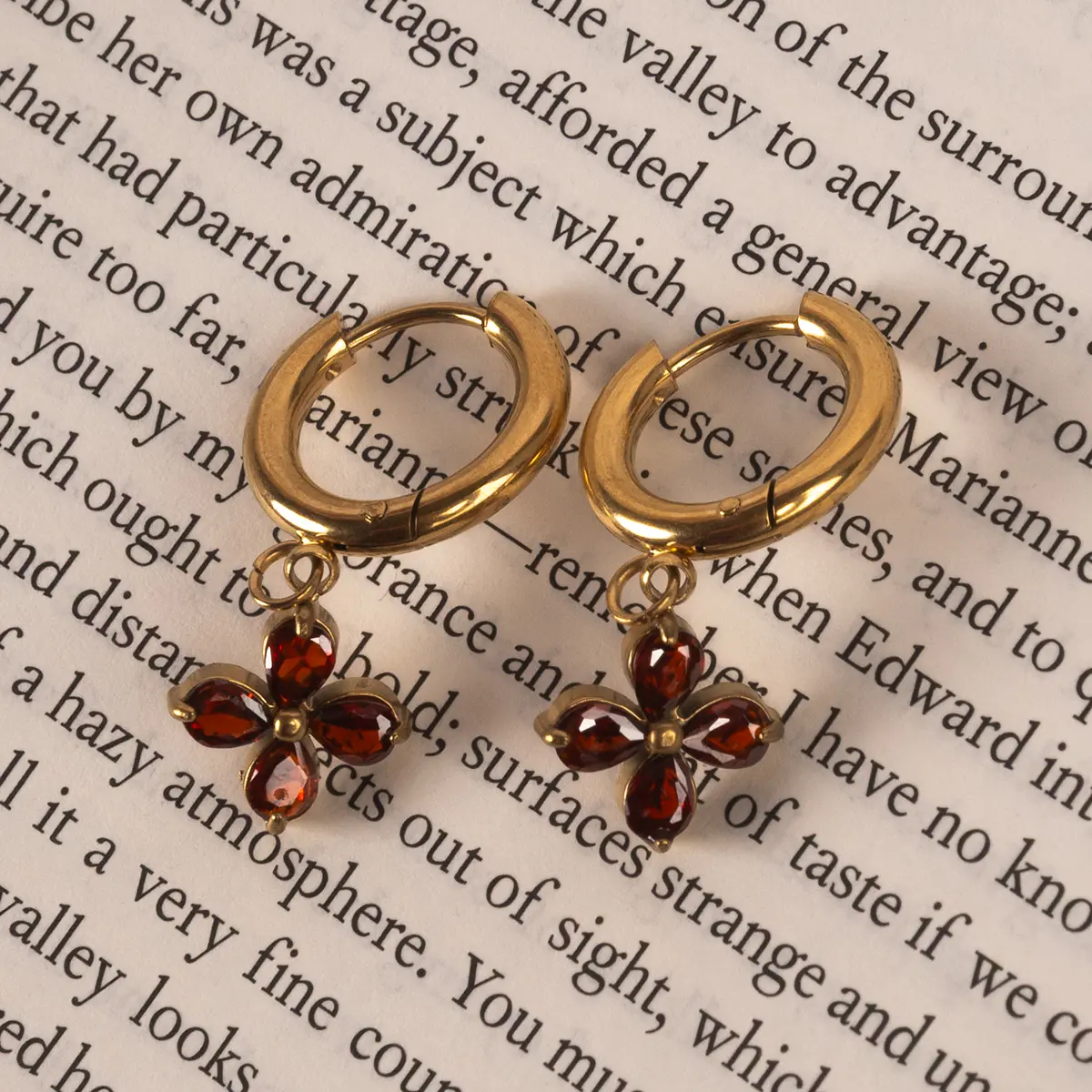 Elizabeth Bennet Jewellery Bundle - Image 3