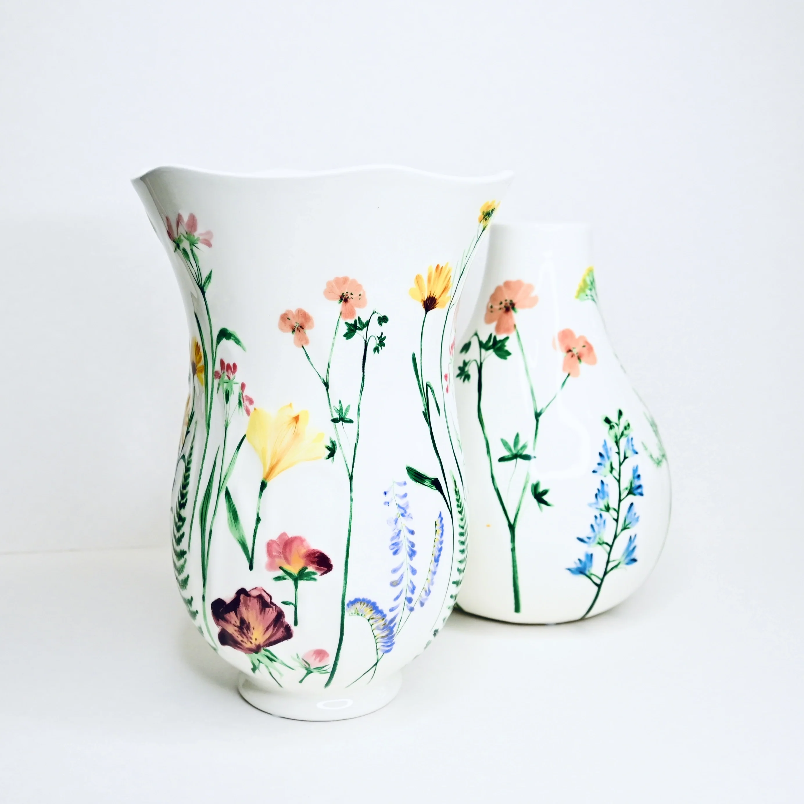 Jane Austen's Floral Garden Fluted Vase - Image 3