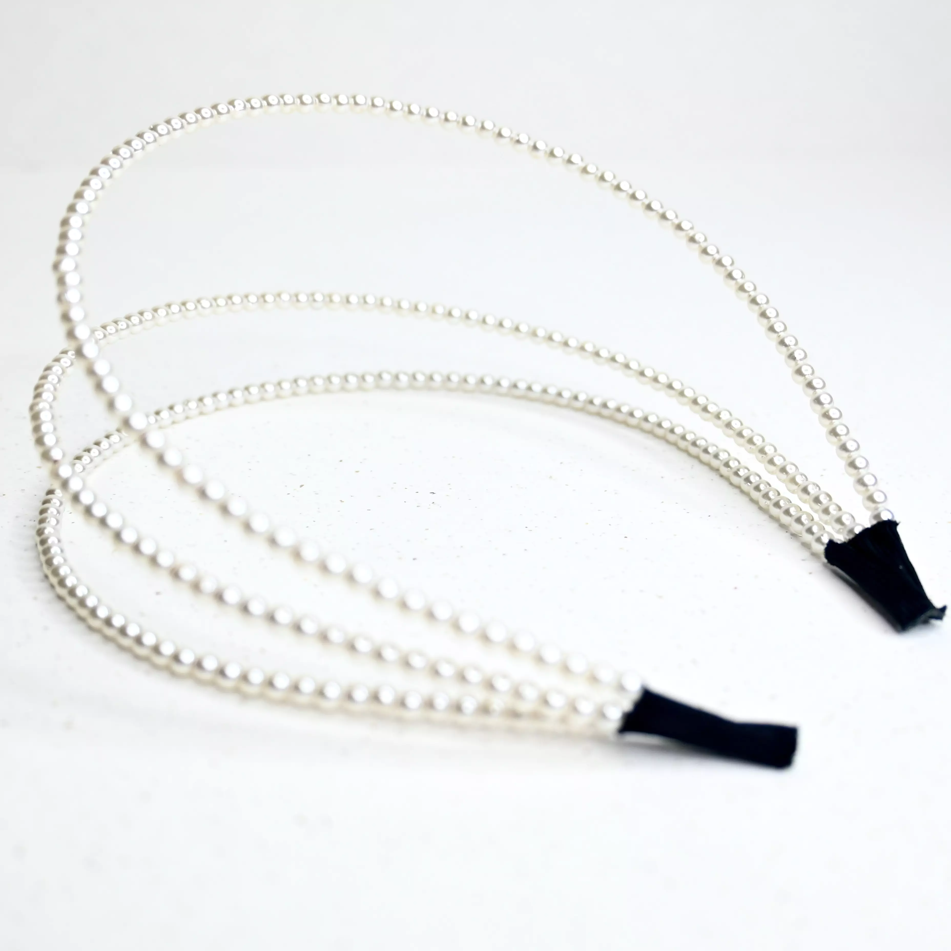 Netherfield Ball Triple Row Pearl Headband - Image 3