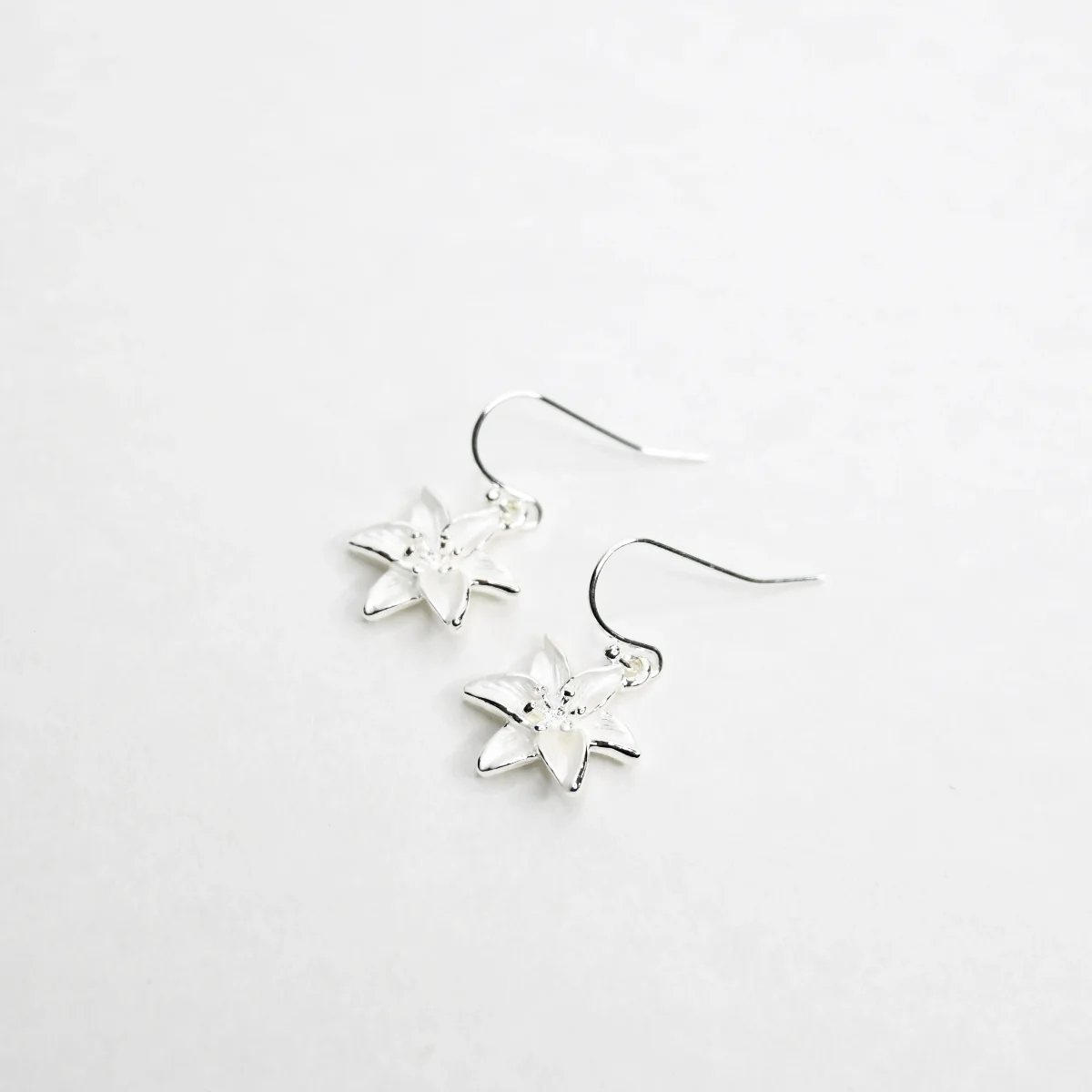 Rosings Park Lily Earrings - Image 3