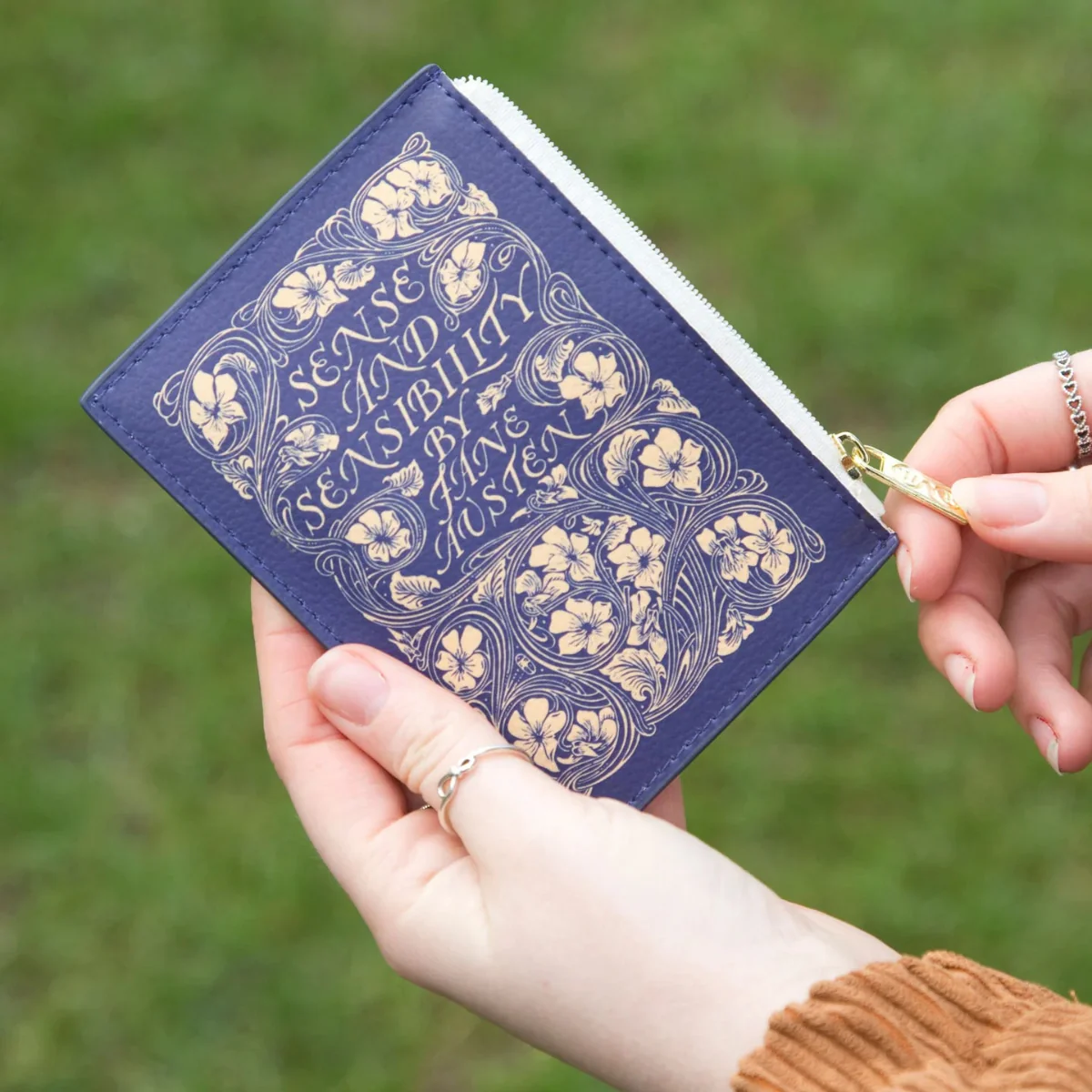 Sense and Sensibility Book Cover Coin Purse - Image 4