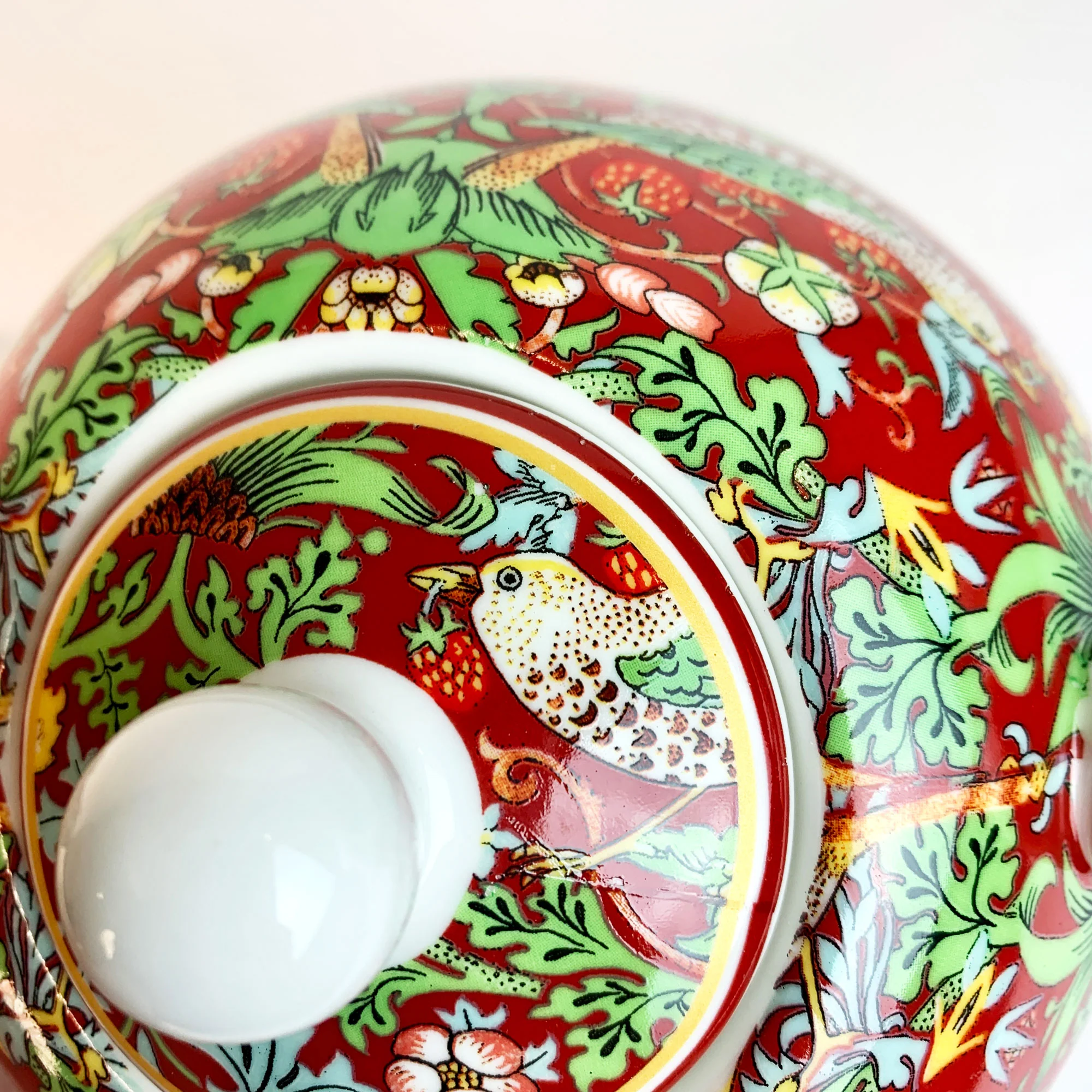 William Morris Teapot - Strawberry Thief Design - Image 2